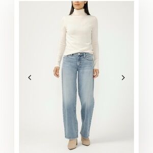 Silver NWT Jeans Denim Blue Loose & Low Relaxed Jeans